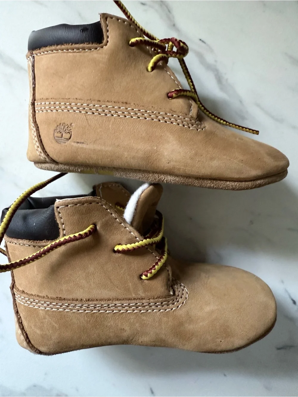 Timberland Kids Tan Brown Leather Lace-Up Boots with Yellow-Brown Laces